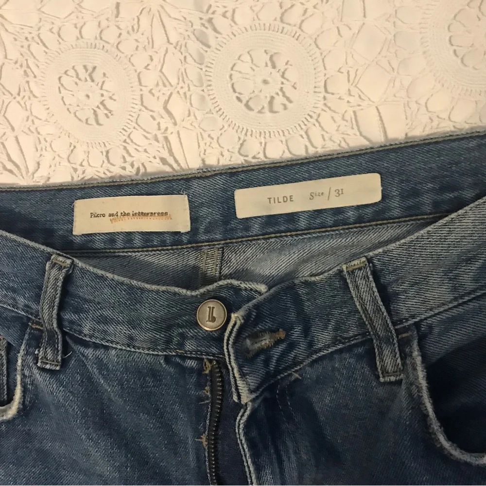 Pilcro and the letterpress High Waisted Ragged Hem Tilde Jeans - Size 31 - Picture 5 of 10